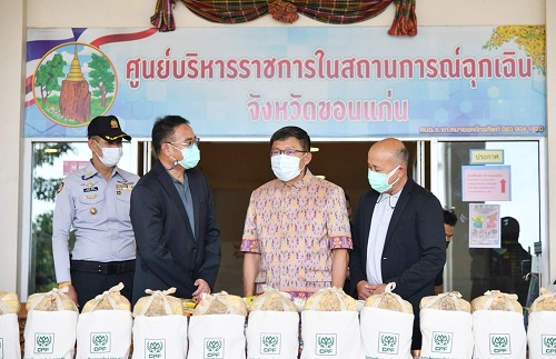 CP Foods hands over survival bags to flood victims in Khon Kaen